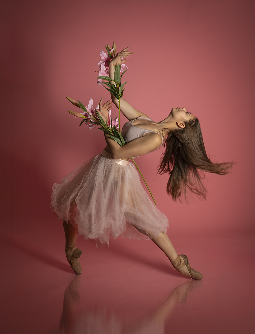 Blooming in Motion, photographed by Mia Joubert