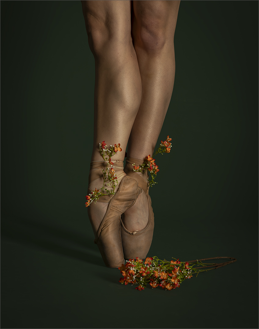 Floral en Pointe, photographed by Mia Joubert